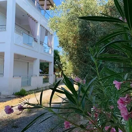 Evita Garden Floor Afytos